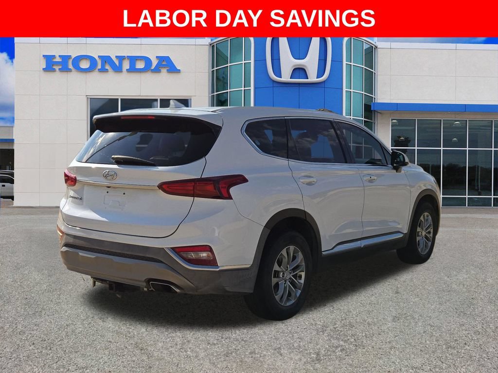 Used 2019 Hyundai Santa Fe SEL FWD image 3
