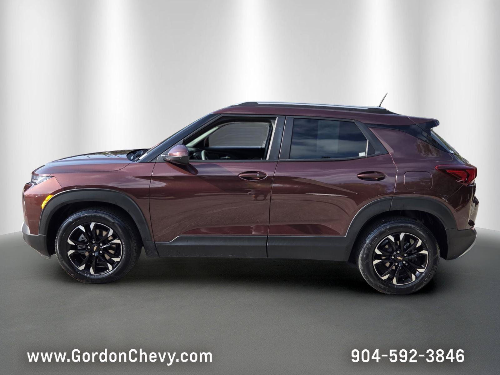 Certified 2023 Chevrolet TrailBlazer LT FWD image 2