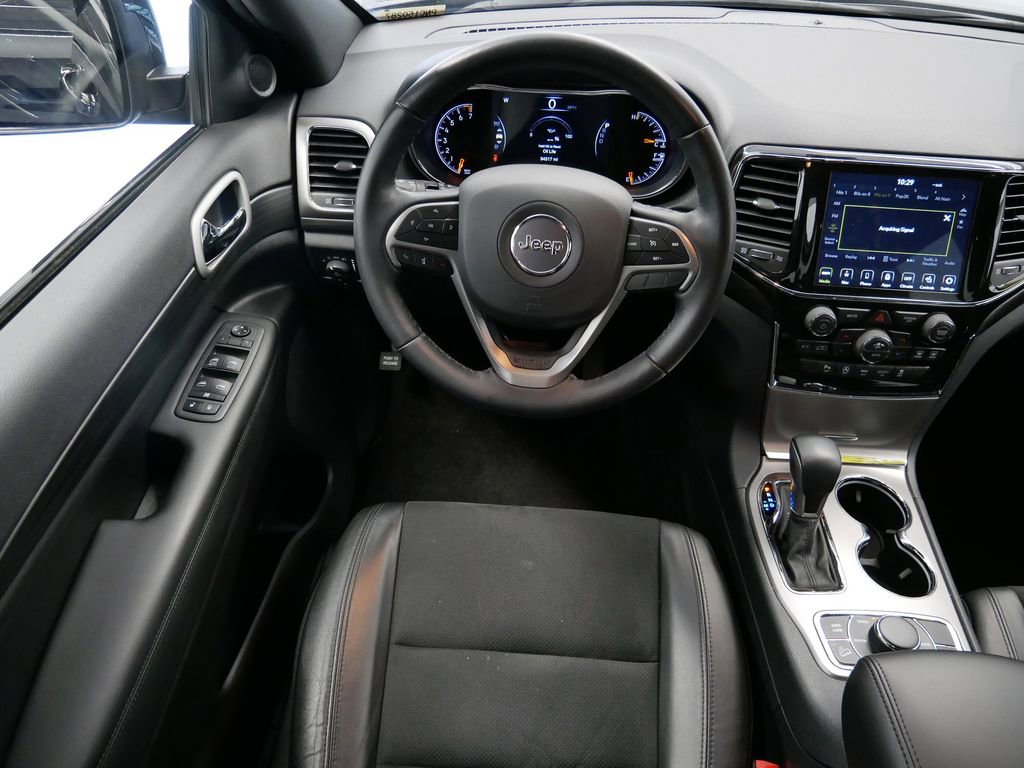 Certified 2022 Jeep Grand Cherokee Laredo X image 15