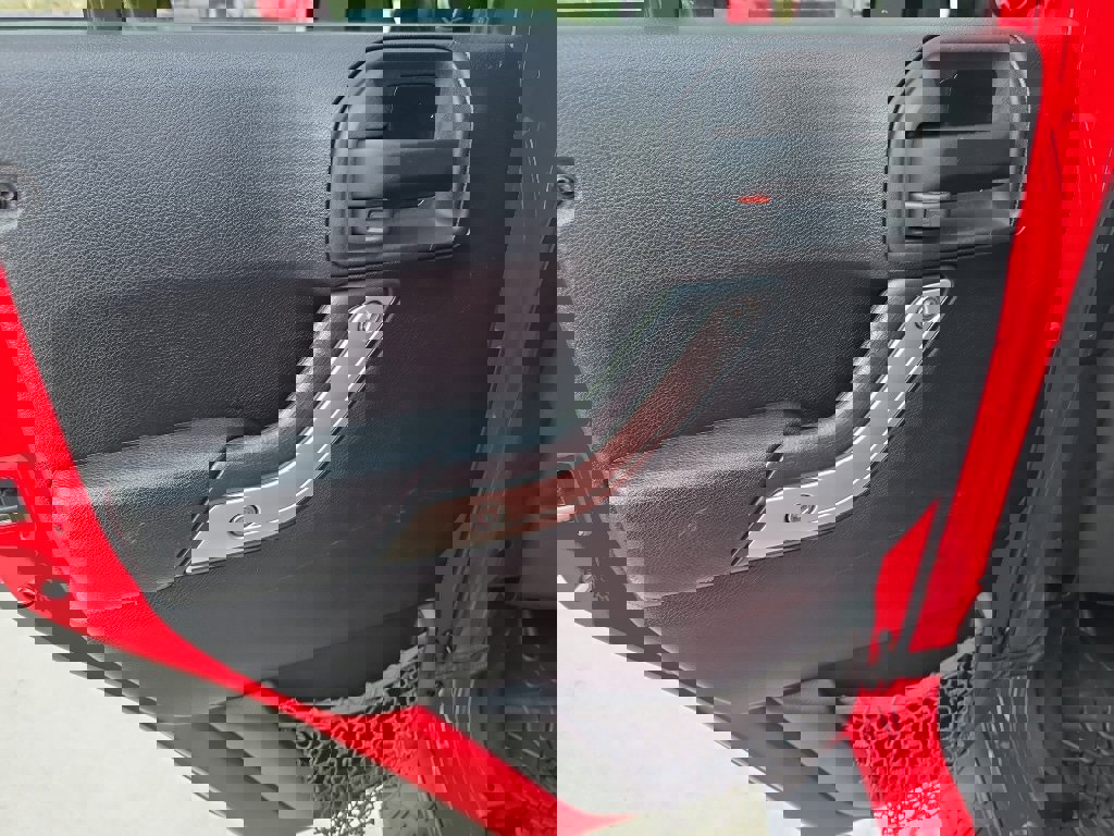 Used 2014 Jeep Wrangler Unlimited Sahara w/ Connectivity Group image 16