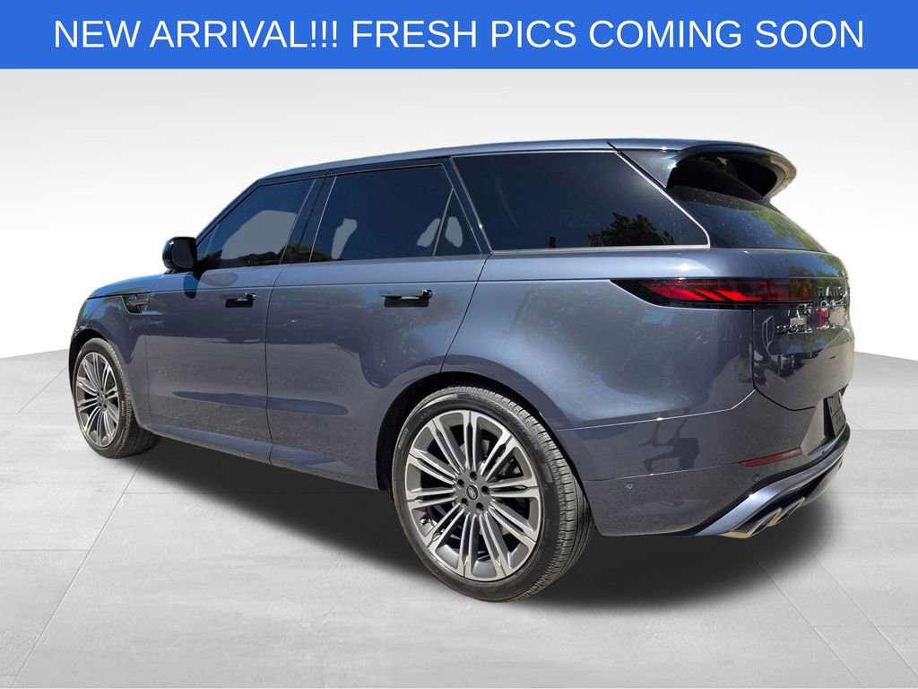 Used 2025 Land Rover Range Rover Sport Dynamic SE image 5