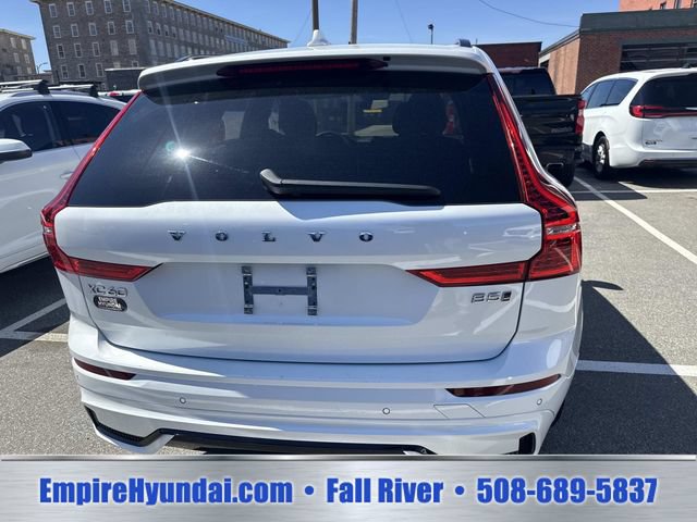 Used 2023 Volvo XC60 B5 Plus AWD/4WD image 4