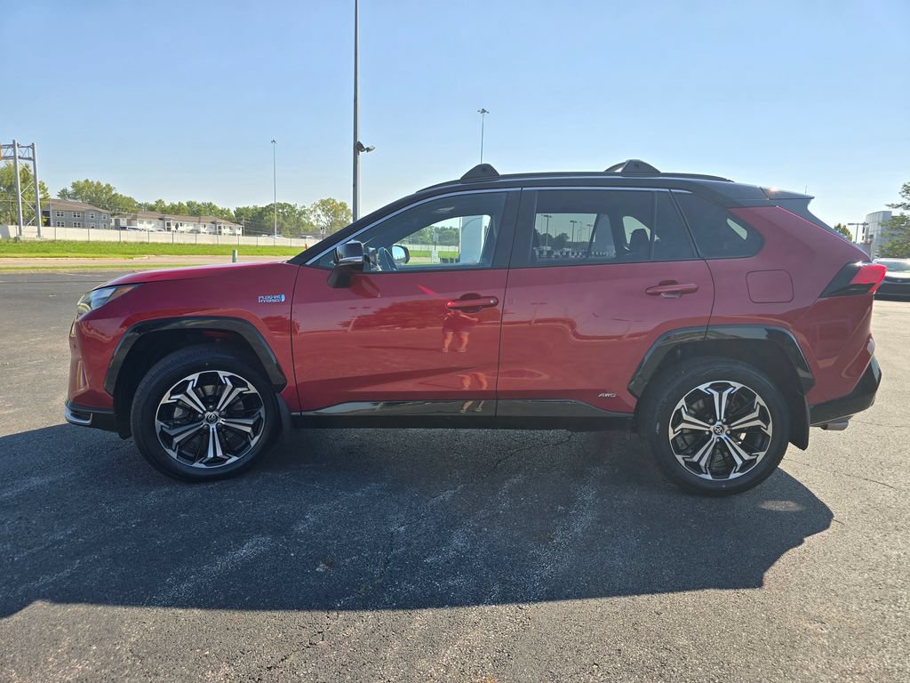 Certified 2024 Toyota RAV4 XSE w/ Premium Package AWD/4WD image 17