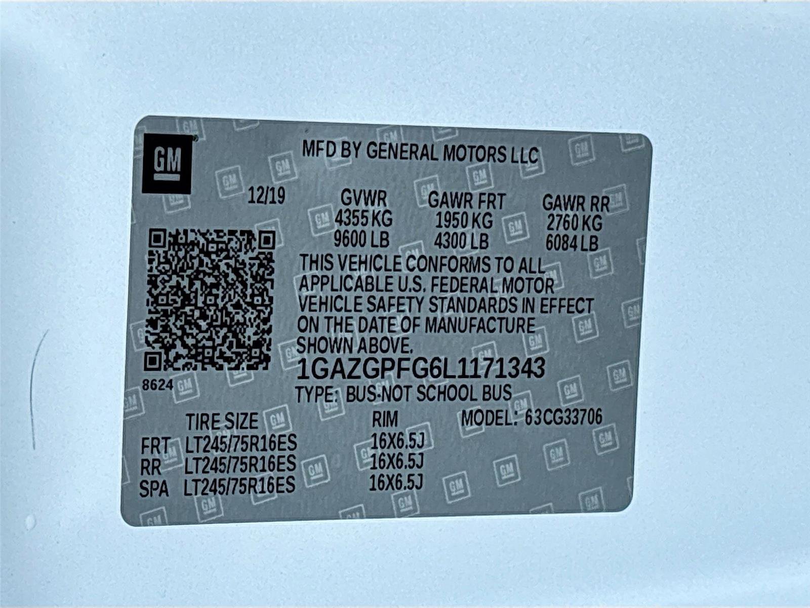 Used 2020 Chevrolet Express 3500 LT w/ LT Preferred Equipment Group image 30