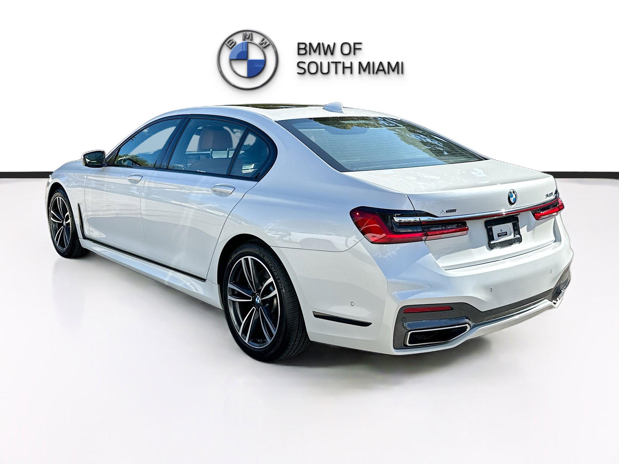Used 2021 BMW 740i xDrive w/ M Sport Package image 5