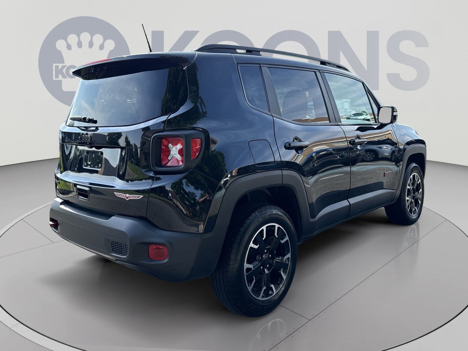 Used 2023 Jeep Renegade Trailhawk AWD/4WD image 7