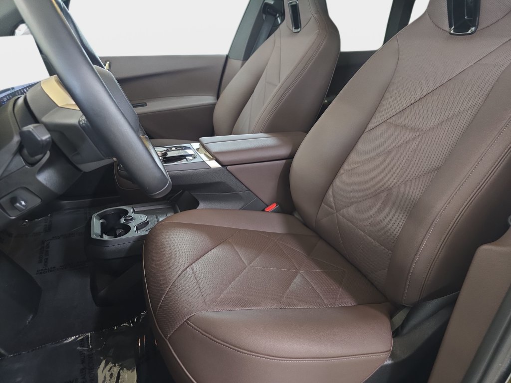Certified 2024 BMW iX xDrive50 w/ Sport Package AWD/4WD image 14