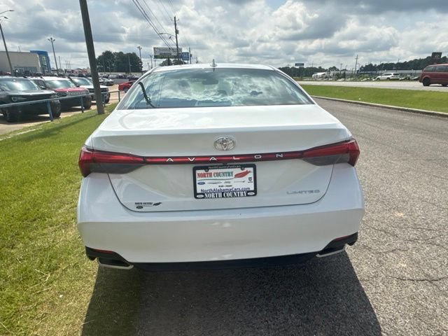 Used 2019 Toyota Avalon Limited FWD image 7