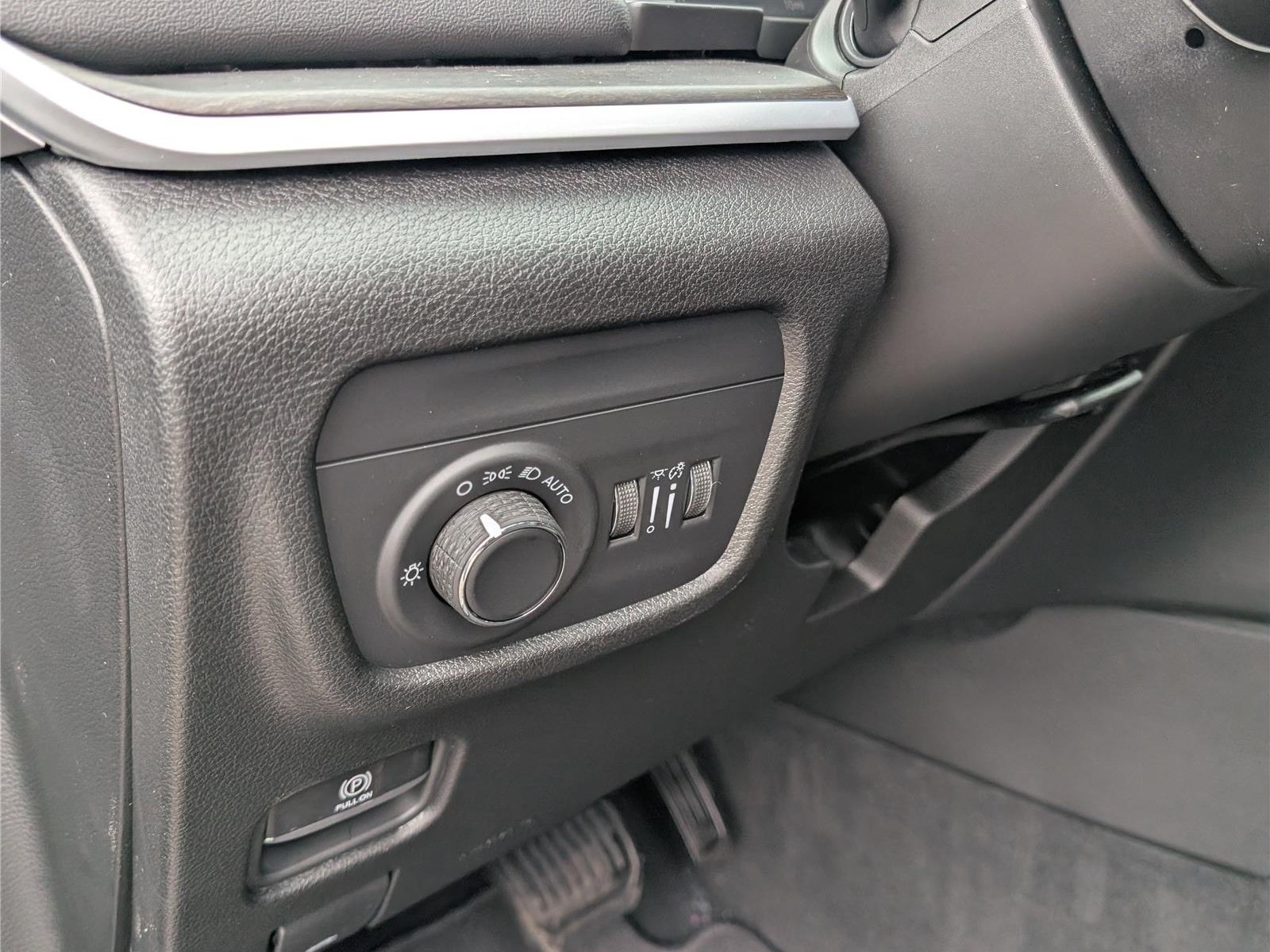 New 2026 Jeep Grand Cherokee Altitude AWD/4WD image 19