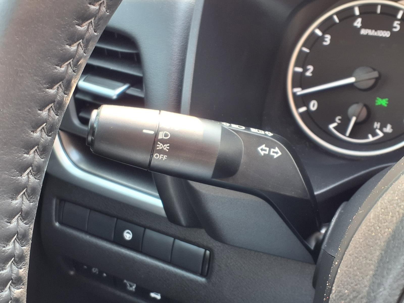 Used 2024 Nissan Rogue SV w/ SV Premium Package image 23