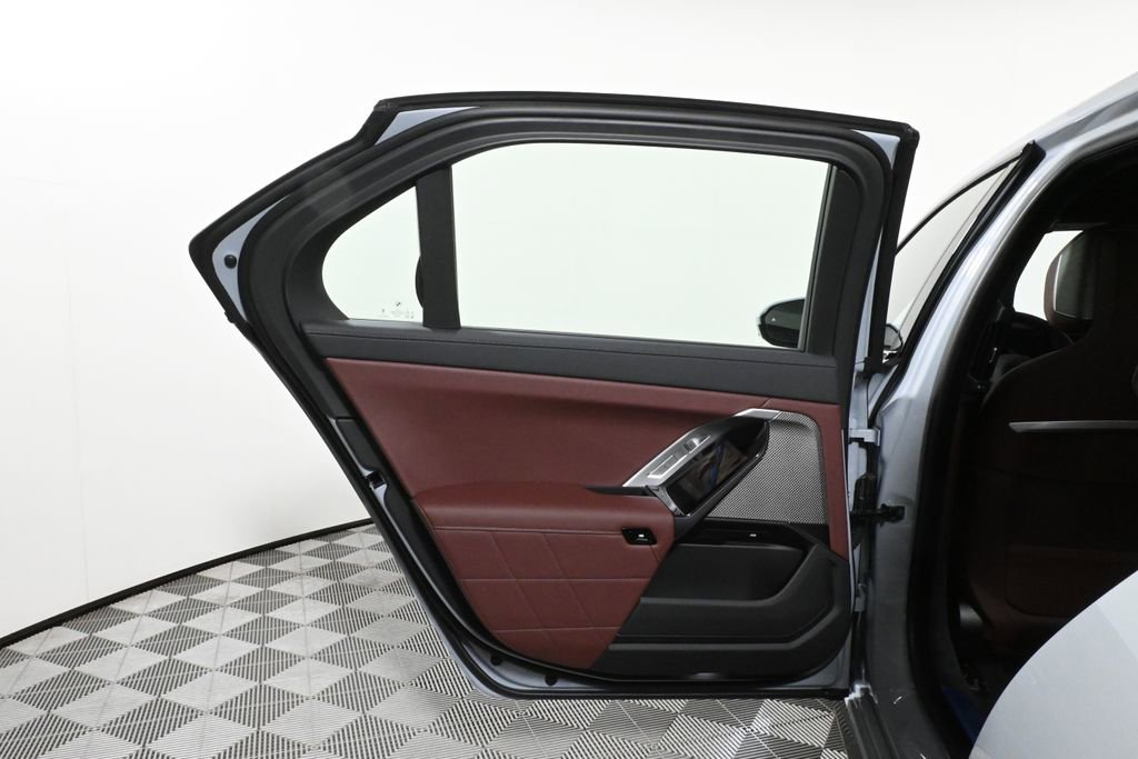 New 2026 BMW 740i xDrive image 30