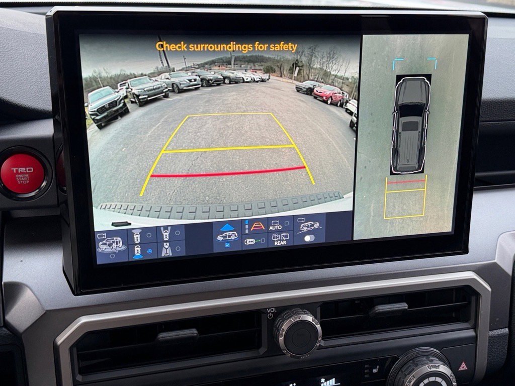 Used 2025 Toyota 4Runner TRD Off-Road Premium image 28