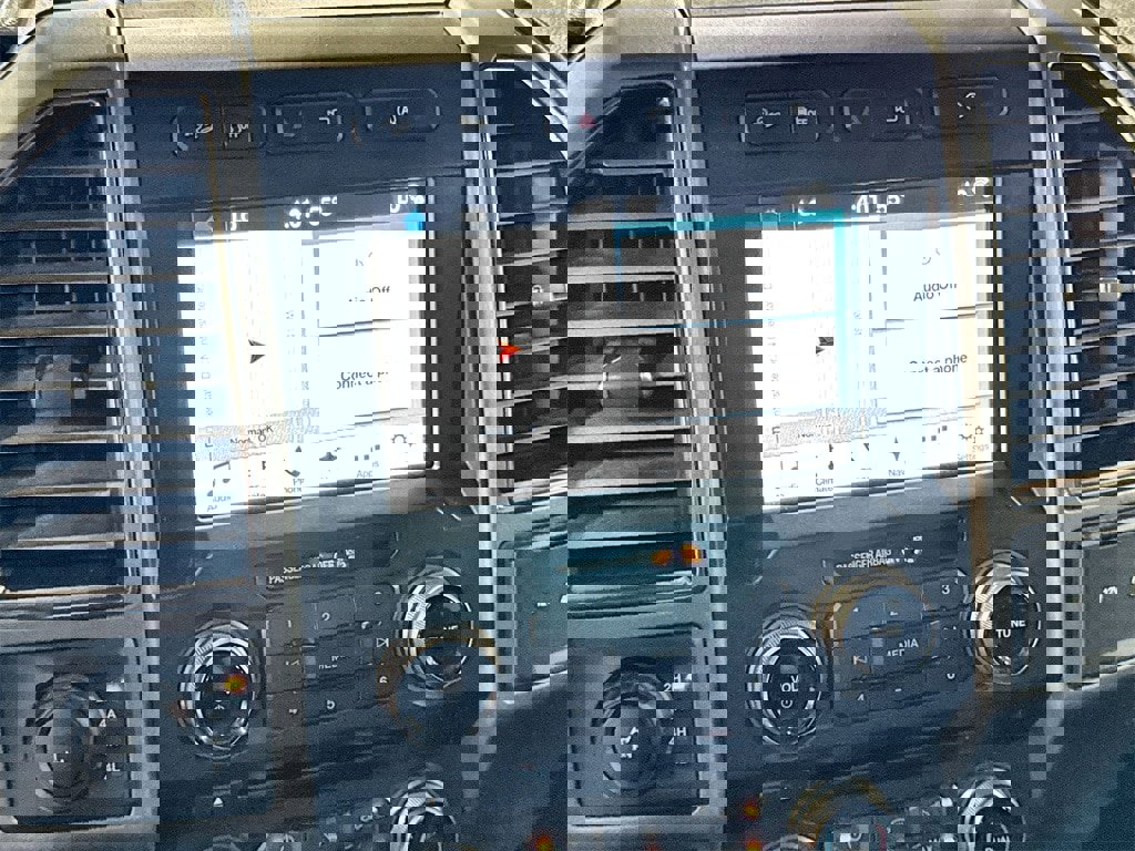 Used 2018 Ford F150 Raptor w/ Equipment Group 802A Luxury image 19