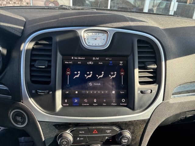 Used 2023 Chrysler 300 Touring L w/ Comfort Group image 26