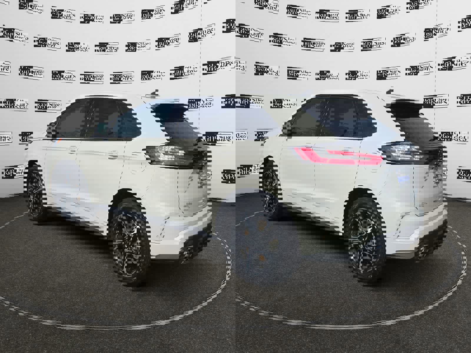 Used 2022 Ford Edge ST w/ Equipment Group 401A image 4