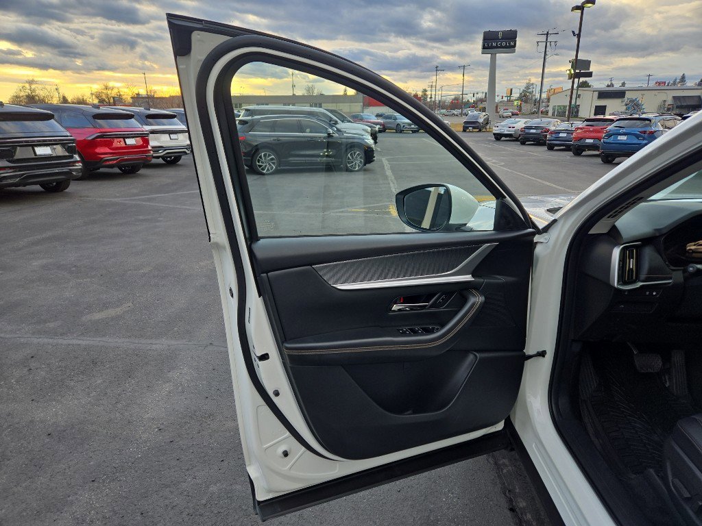 Used 2024 MAZDA CX-90 Plug-In Hybrid w/ Preferred image 11