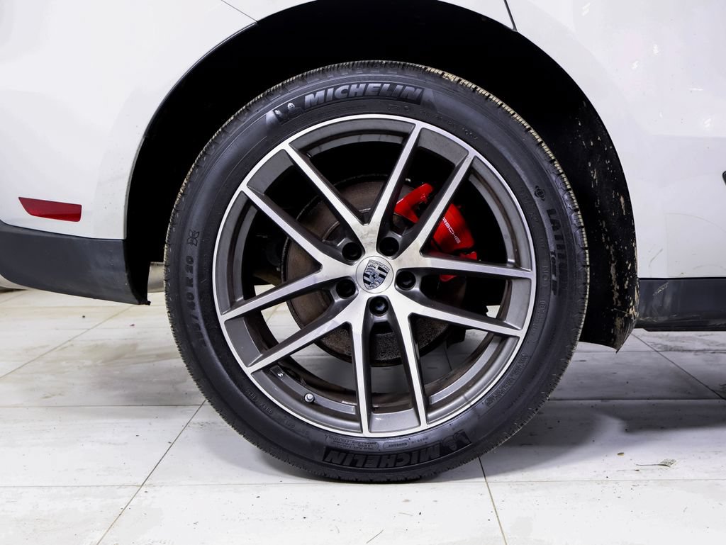 Certified 2023 Porsche Macan S w/ Premium Package AWD/4WD image 25
