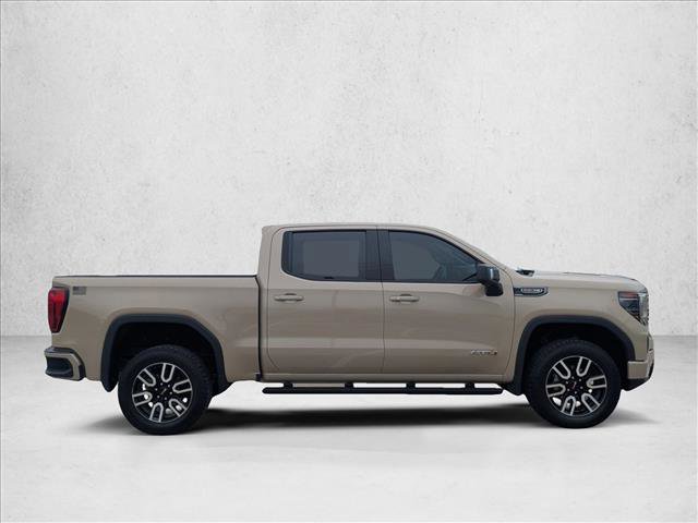 Used 2023 GMC Sierra 1500 AT4 w/ AT4 Preferred Package AWD/4WD image 4