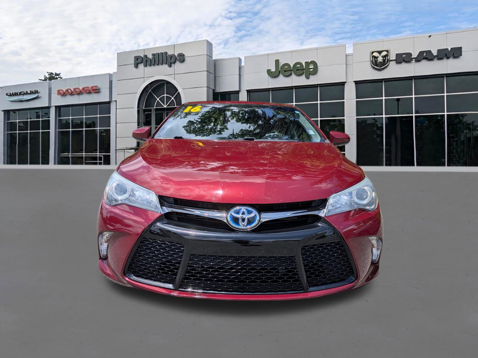 Used 2016 Toyota Camry SE FWD image 8