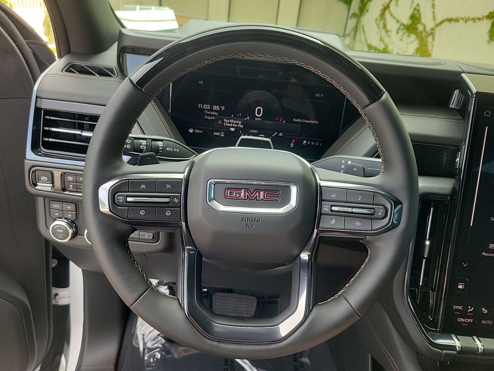 New 2026 GMC Yukon XL AT4 w/ AT4 Premium Plus Package AWD/4WD image 22