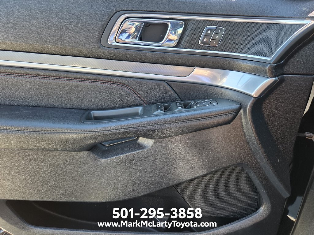 Used 2018 Ford Explorer Sport w/ Equipment Group 401A AWD/4WD image 29