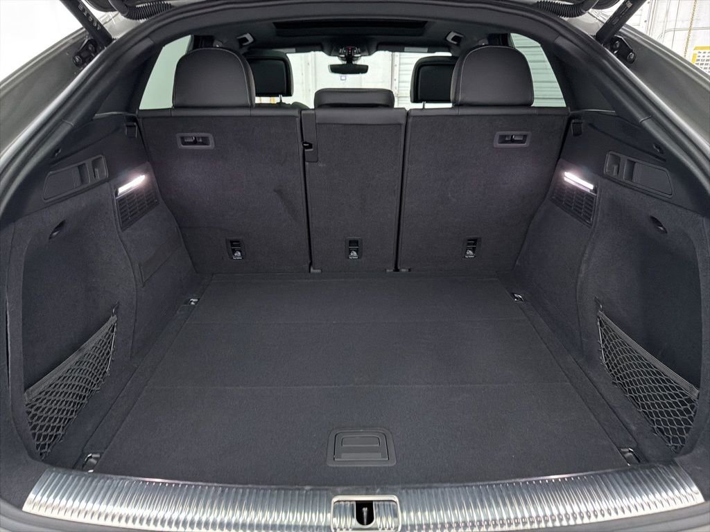 Used 2024 Audi SQ5 Premium Plus w/ Premium Plus Package image 25