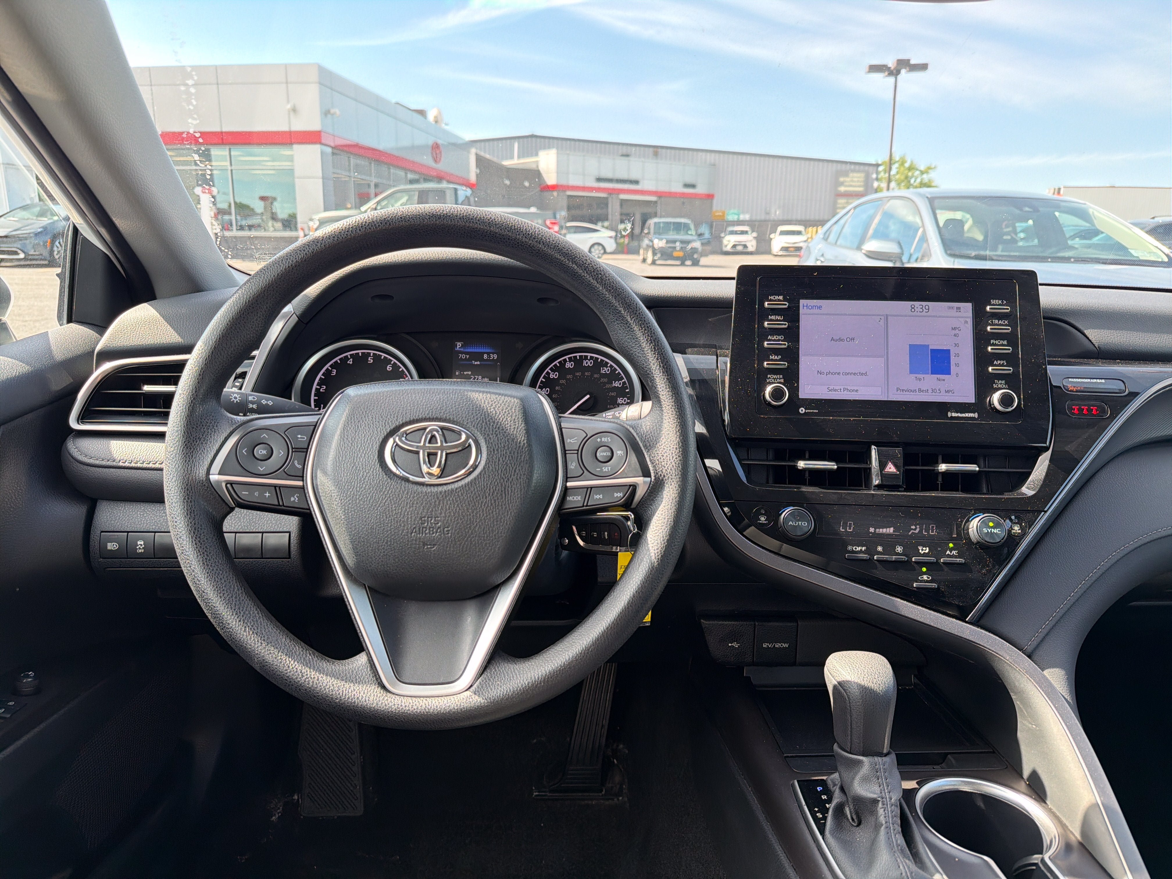 Used 2024 Toyota Camry LE FWD image 13