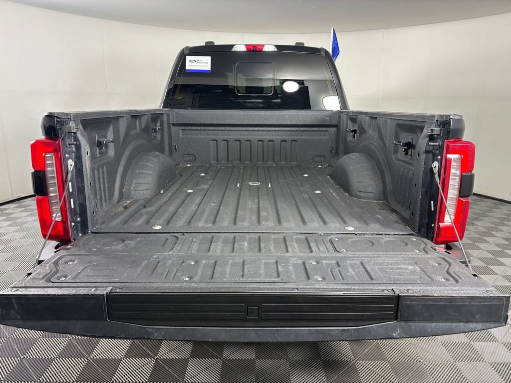 Certified 2023 Ford F250 XLT w/ Black Appearance Package AWD/4WD image 30