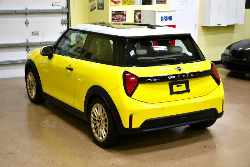 Used 2025 MINI Cooper S image 9