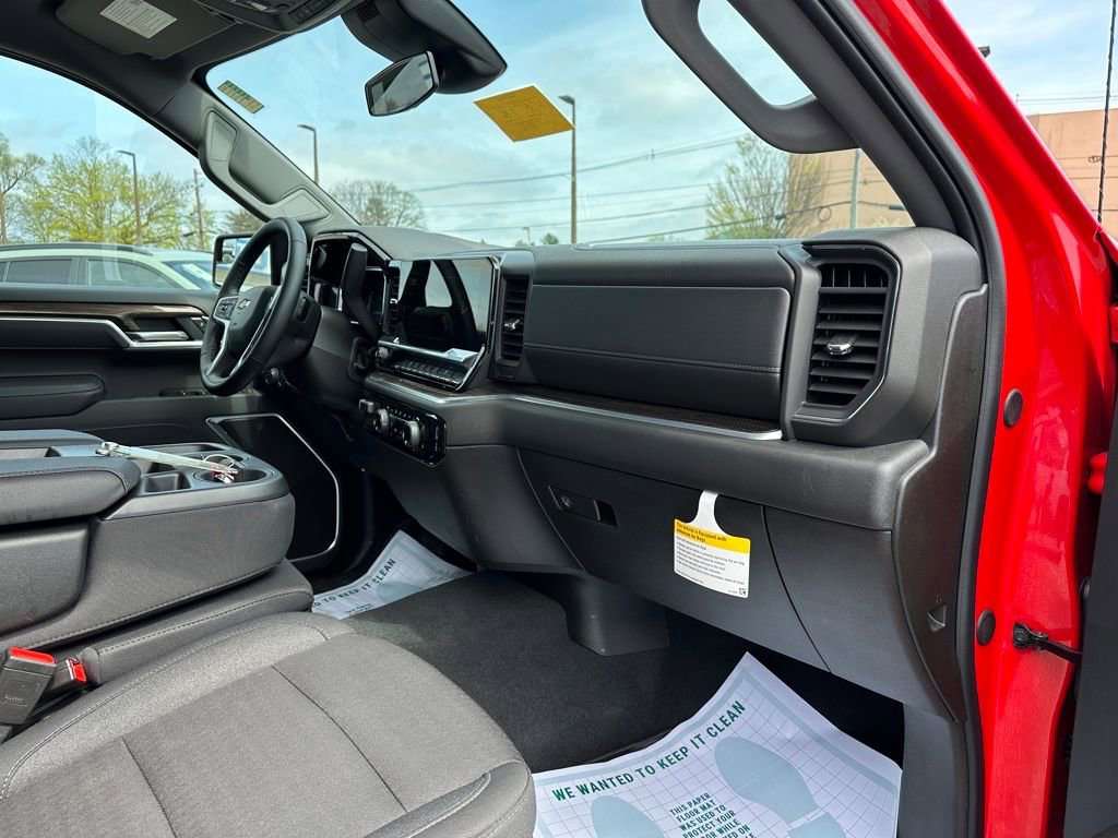 Certified 2026 Chevrolet Silverado 1500 LT AWD/4WD image 15