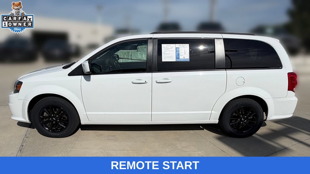 Used 2020 Dodge Grand Caravan SE FWD image 2