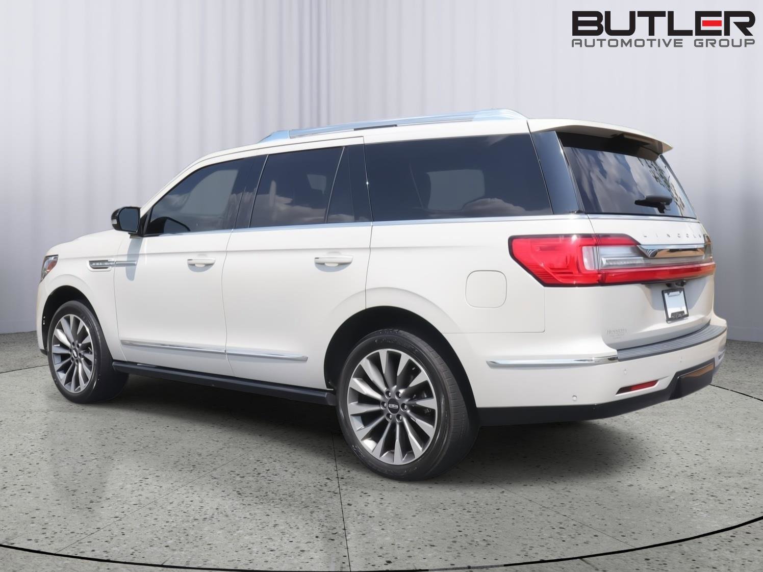Used 2020 Lincoln Navigator Reserve w/ Luxury Package image 4