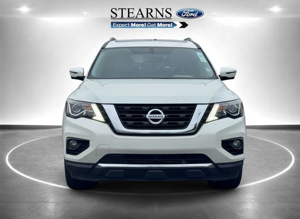 Used 2018 Nissan Pathfinder Platinum FWD image 5