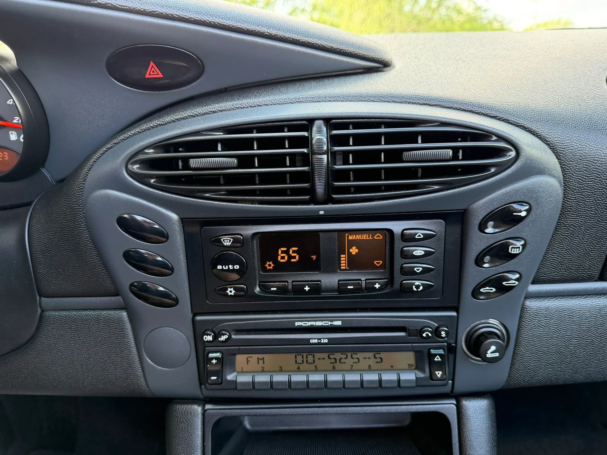 Used 1997 Porsche Boxster image 34