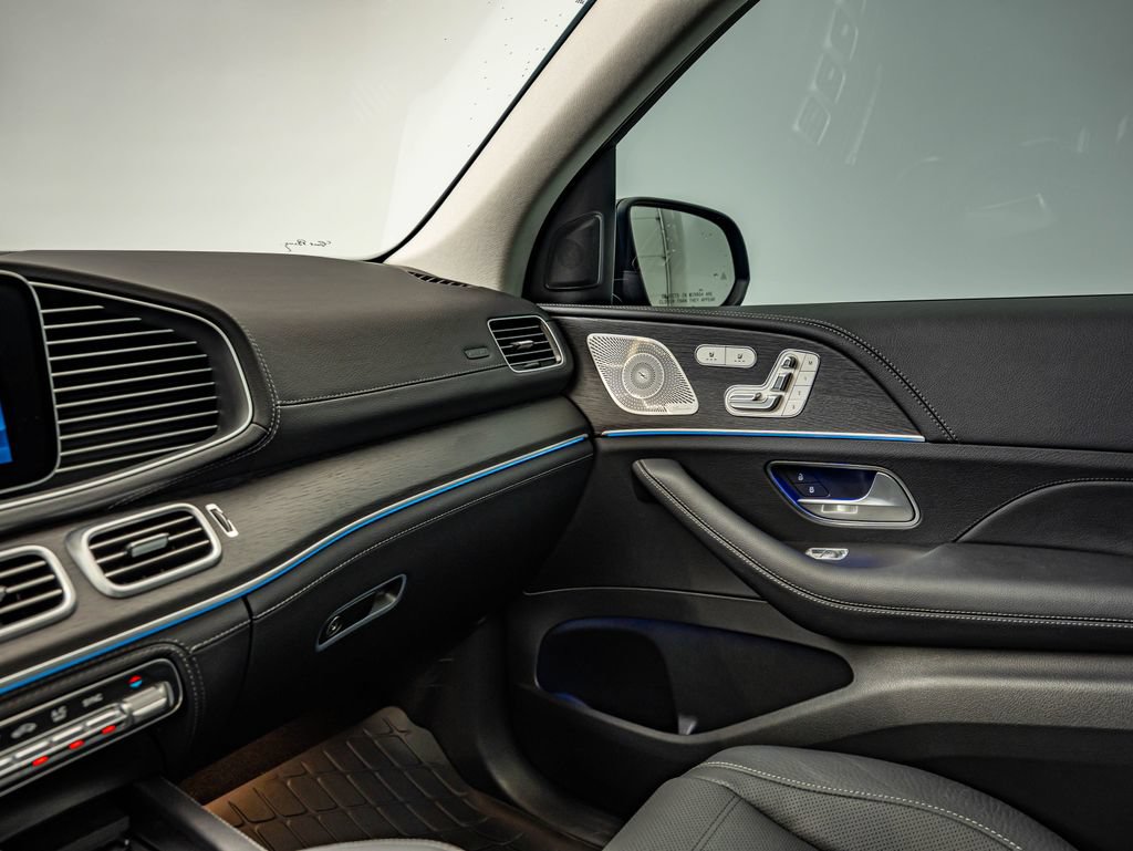 Certified 2025 Mercedes-Benz GLE 580 4MATIC image 31