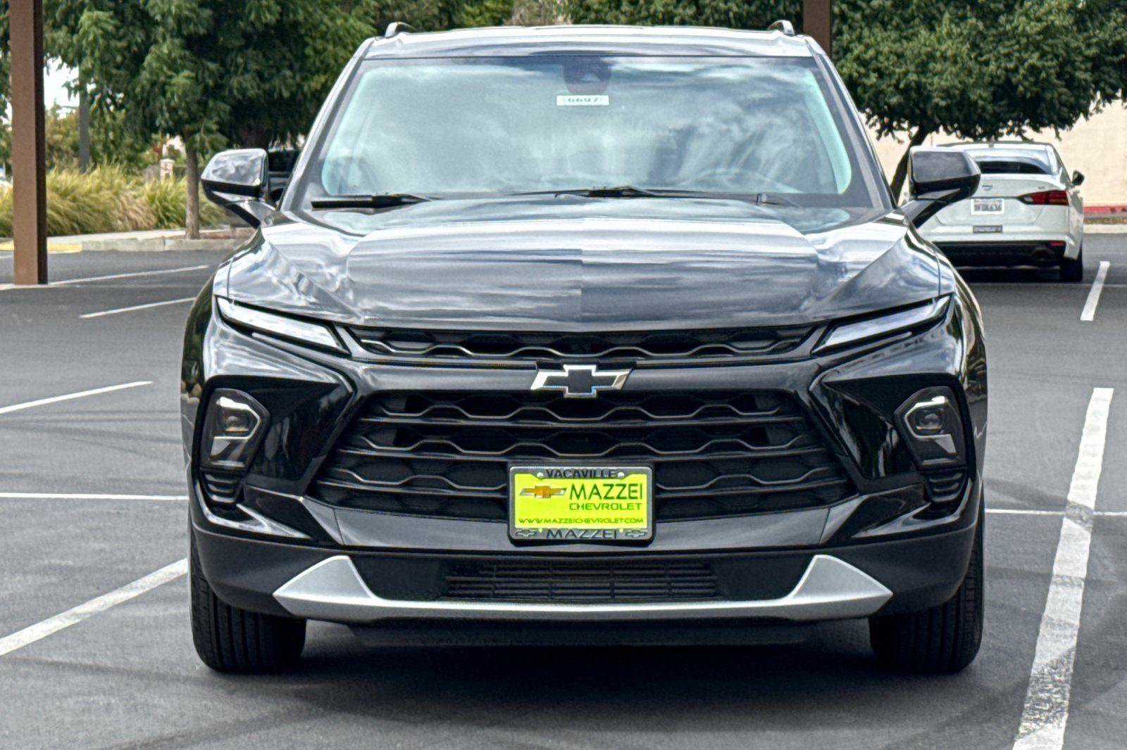 New 2026 Chevrolet Blazer LT w/ Convenience Package AWD/4WD image 3