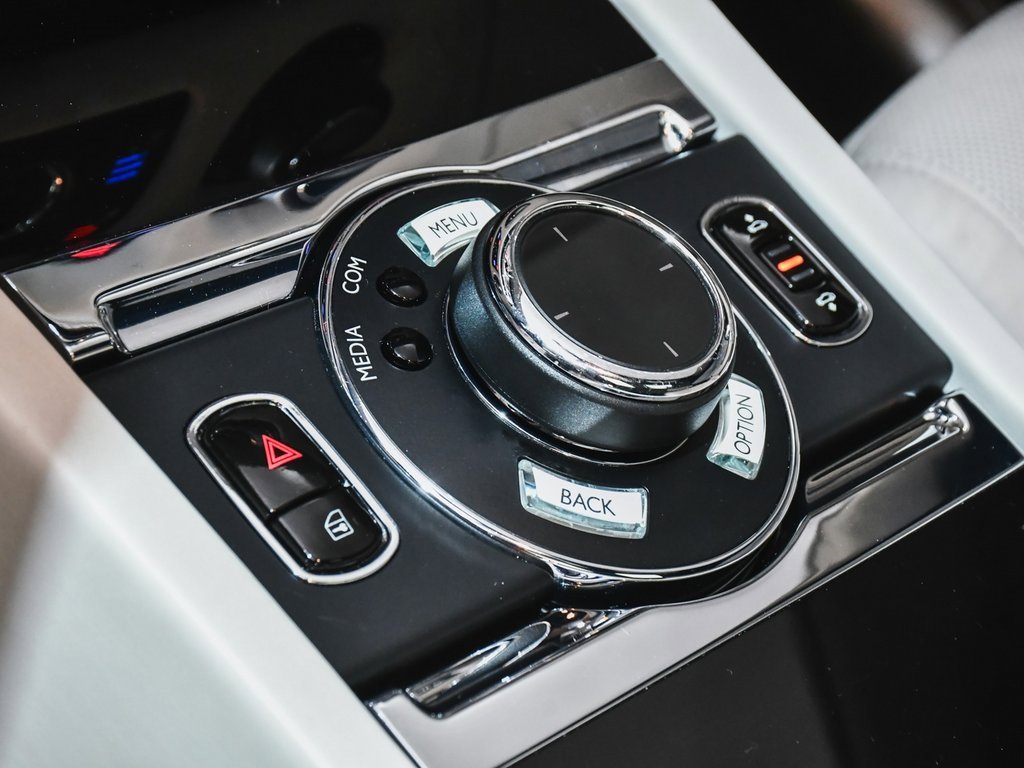 Used 2018 Rolls-Royce Ghost image 39