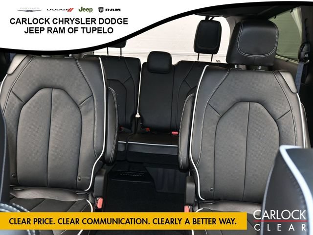 New 2026 Chrysler Pacifica Limited FWD image 27