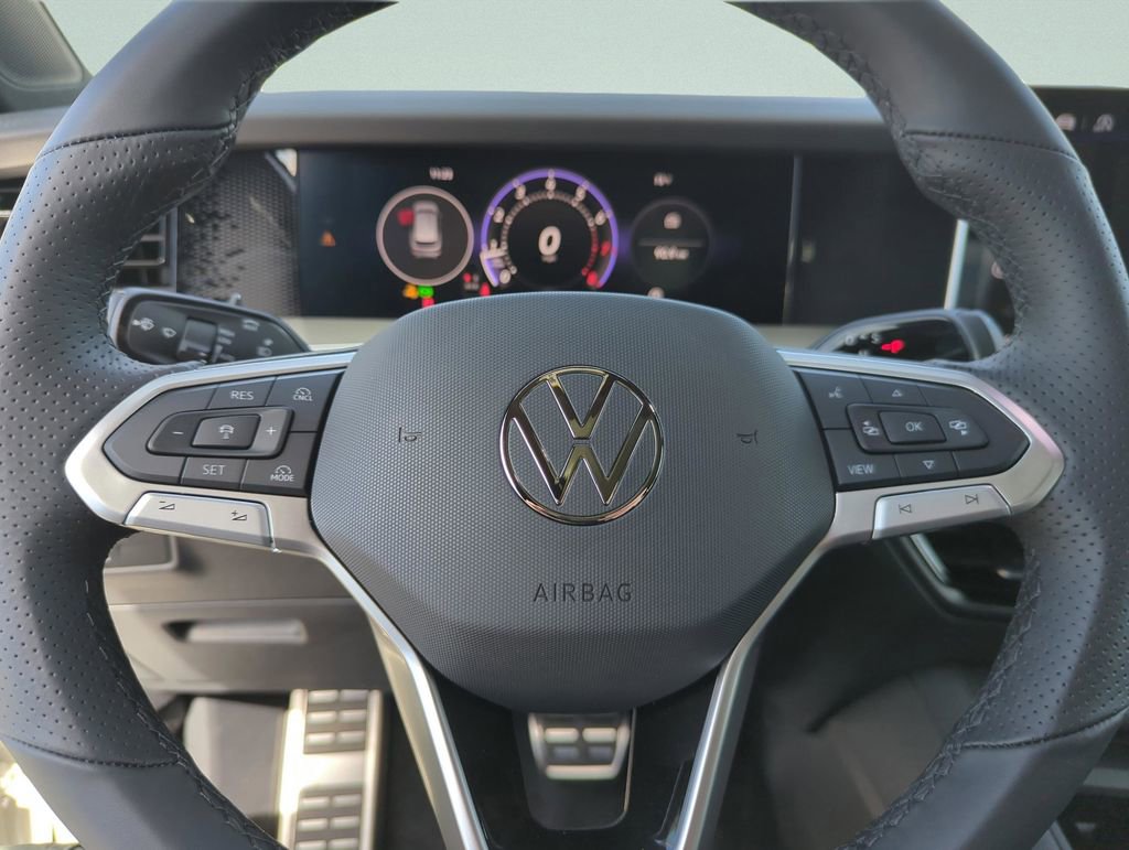 New 2026 Volkswagen Tiguan SE R-Line image 42