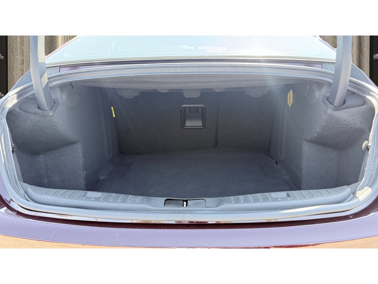 Used 2017 Lincoln MKZ Reserve FWD image 9