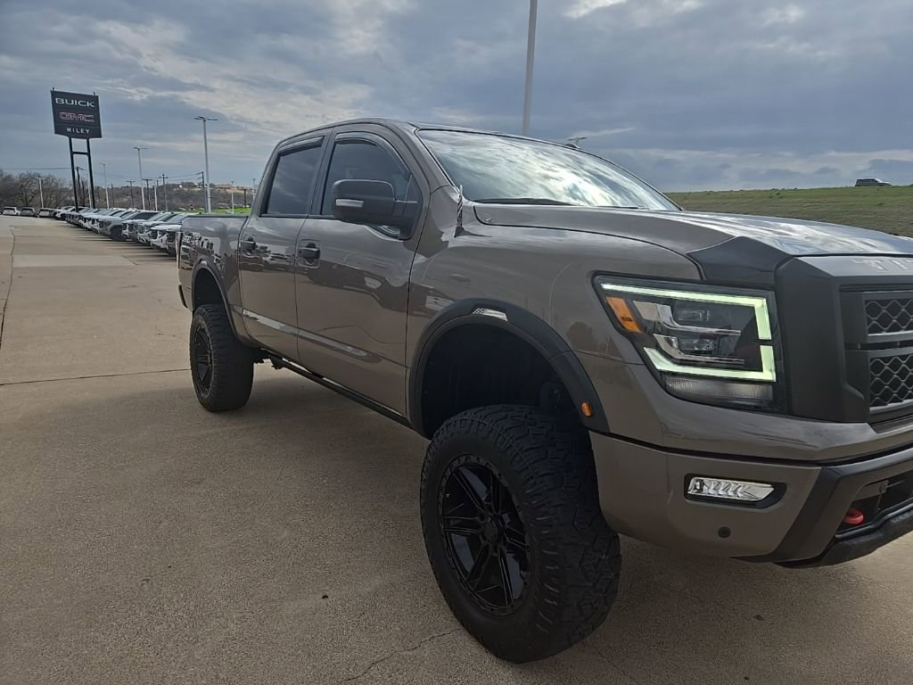 Used 2021 Nissan Titan PRO-4X w/ Pro-4x Convenience Package image 2