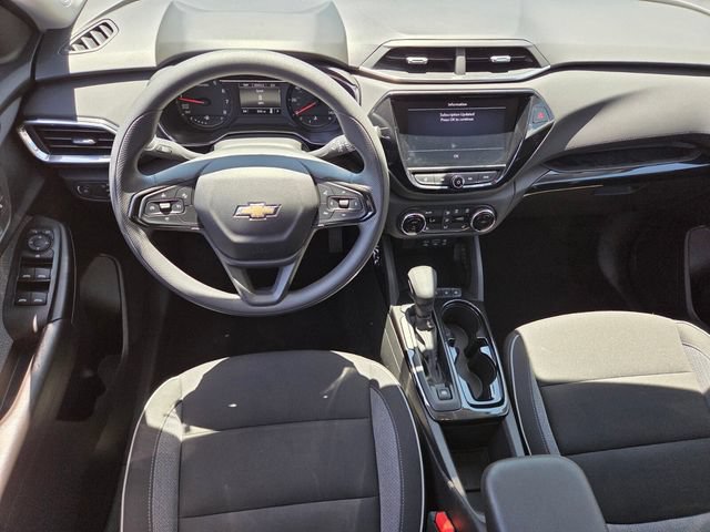 Certified 2023 Chevrolet TrailBlazer LT w/ Convenience Package FWD image 12