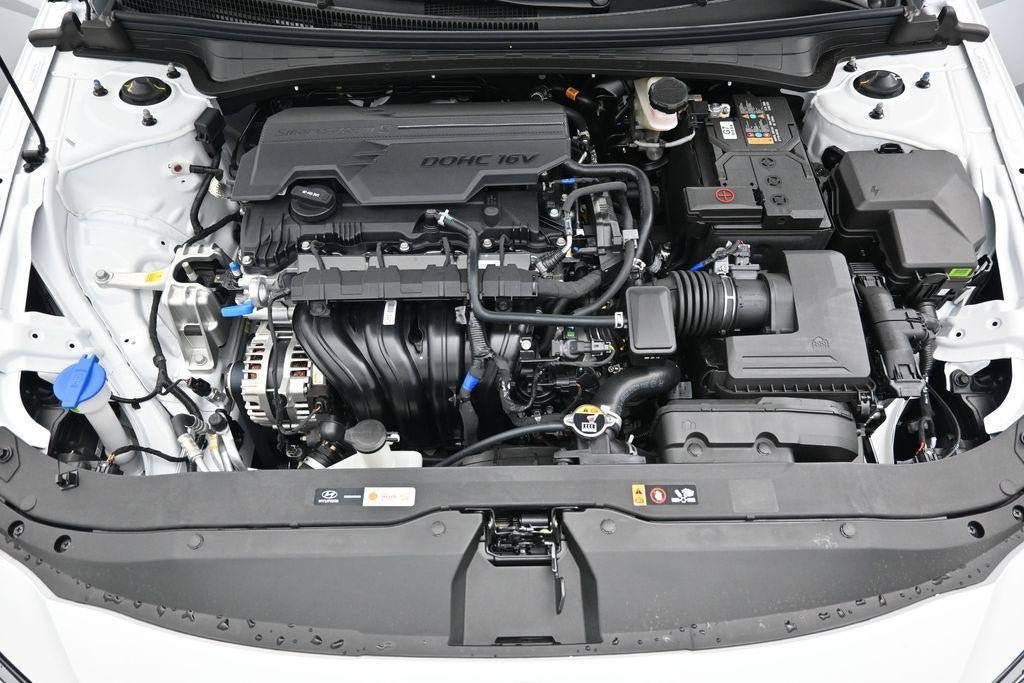 New 2026 Hyundai Elantra SE FWD image 32