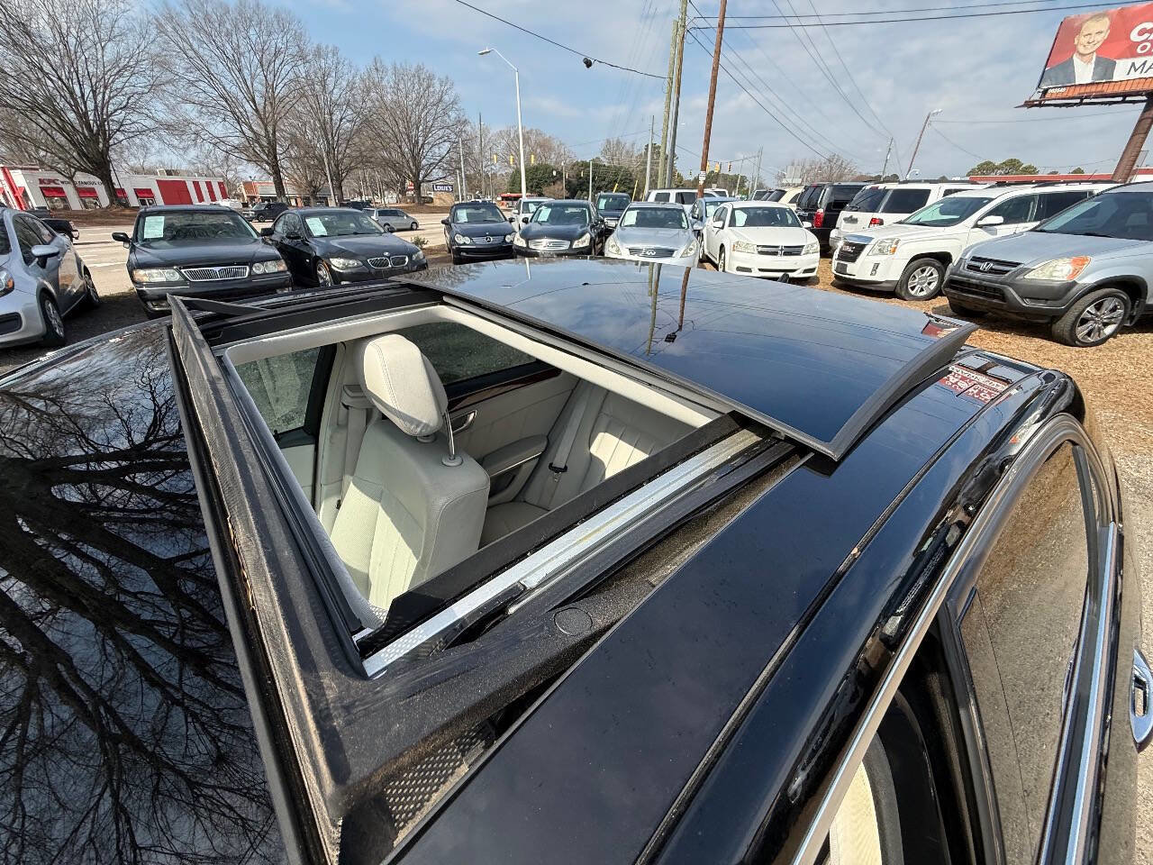 Used 2014 Mercedes-Benz E 550 4MATIC Sedan image 29
