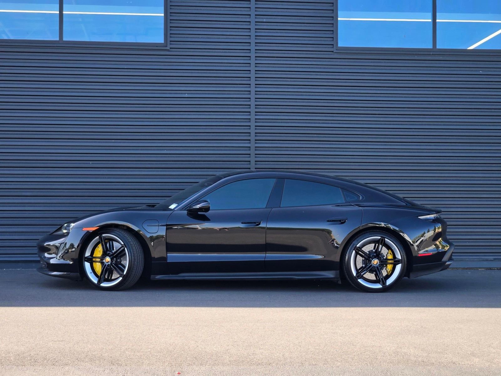 Certified 2020 Porsche Taycan Turbo S AWD/4WD image 2