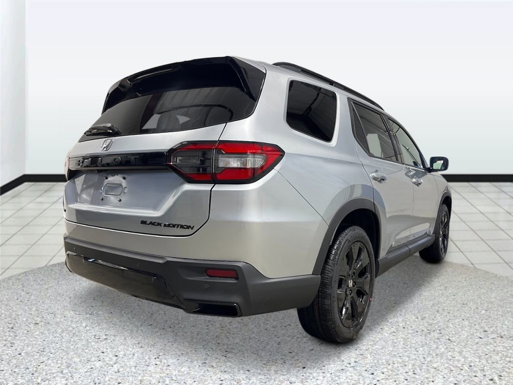 New 2026 Honda Pilot Black Edition image 3