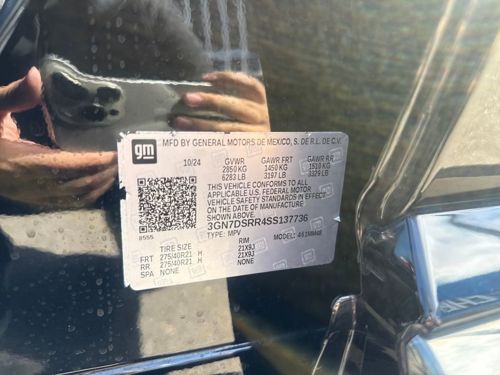 Used 2025 Chevrolet Equinox EV RS image 30