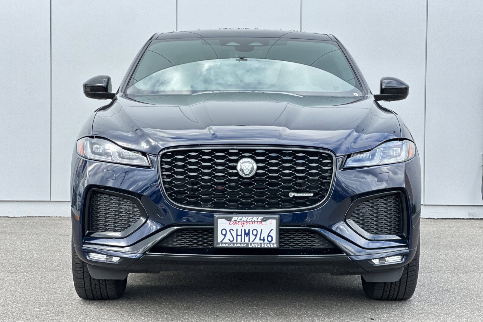 Used 2025 Jaguar F-PACE R-Dynamic S image 8