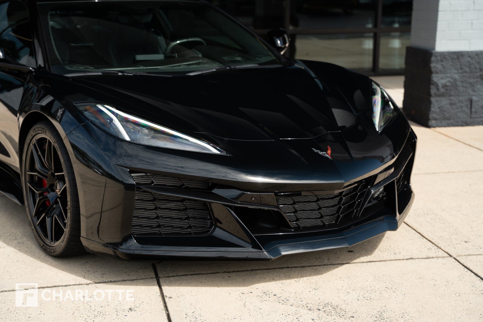 Used 2023 Chevrolet Corvette Z06 RWD image 3