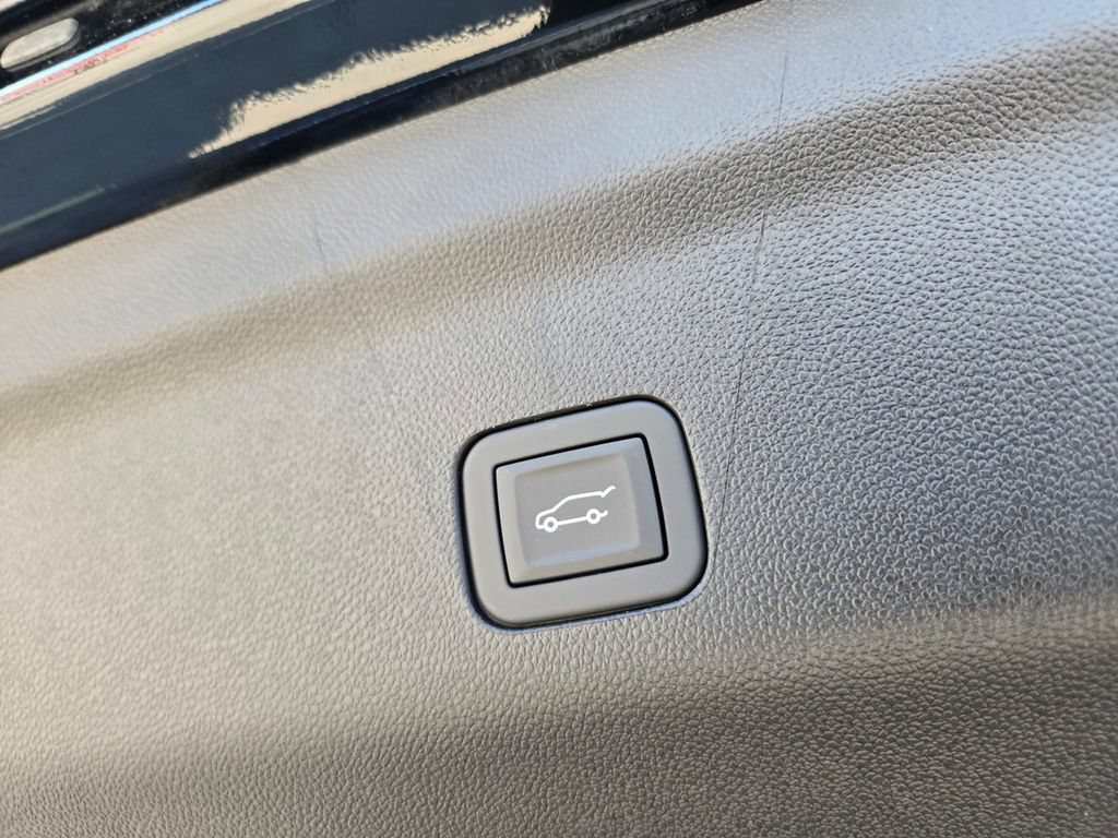 New 2026 GMC Yukon Denali w/ Denali Reserve Package AWD/4WD image 30